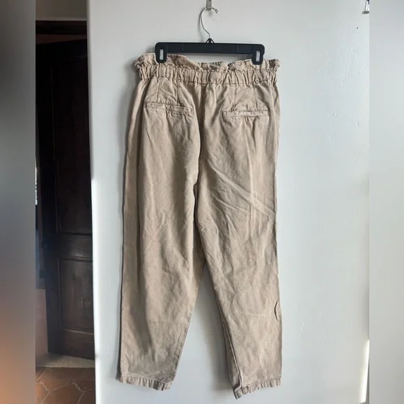 Free People Boho Paperbag Waist Utility Pant M Beigh High Rise Front Coastal - Picture 4 of 5